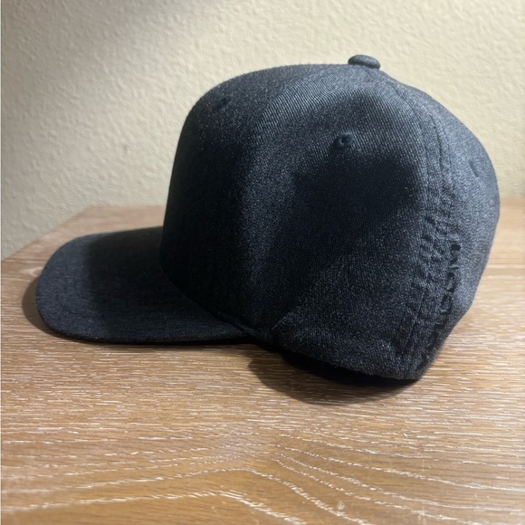 Volcom Full Stone Heather Flexfit Hat Charcoal Heather (Size L/XL) - Picture 3 of 7